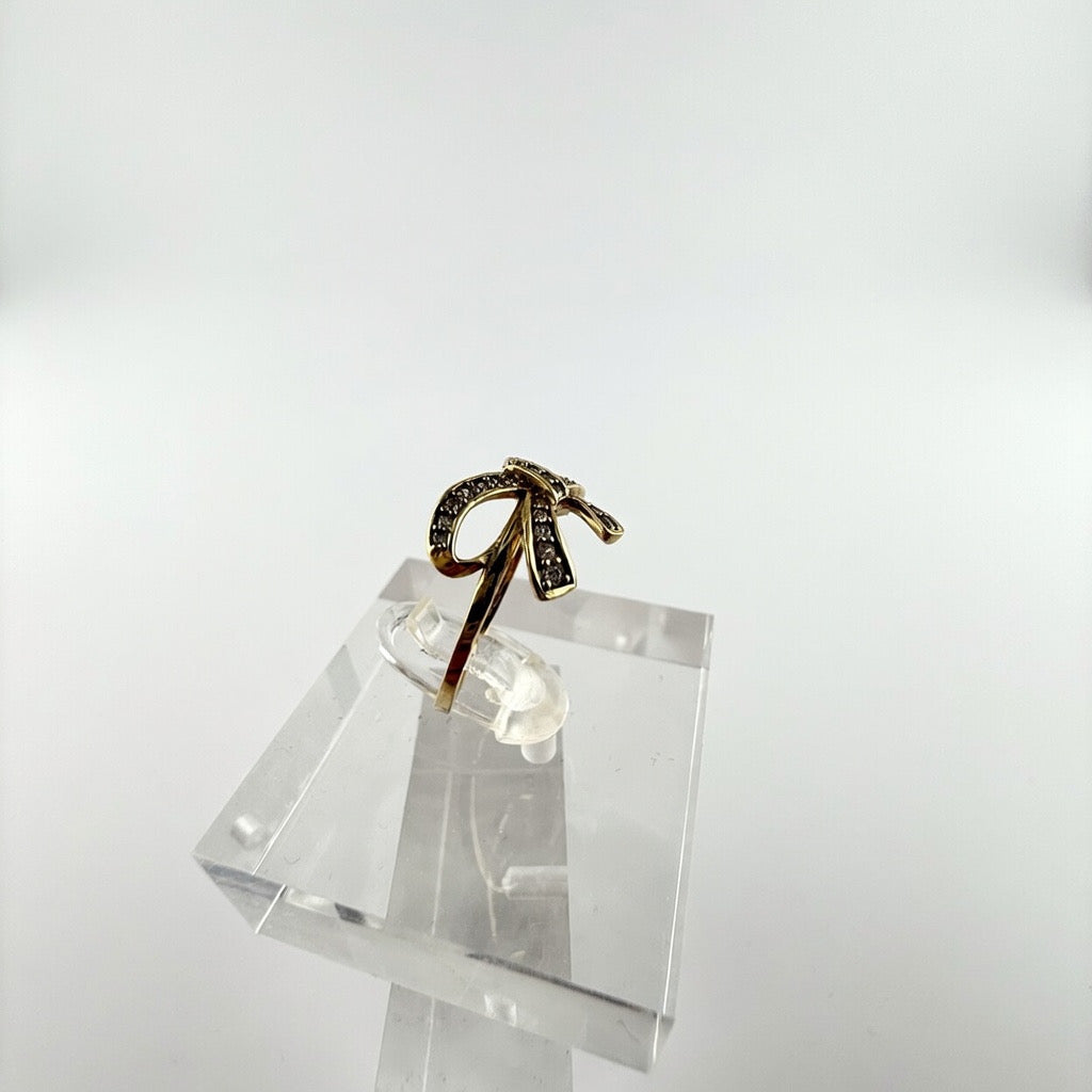 Bow Ring 14K